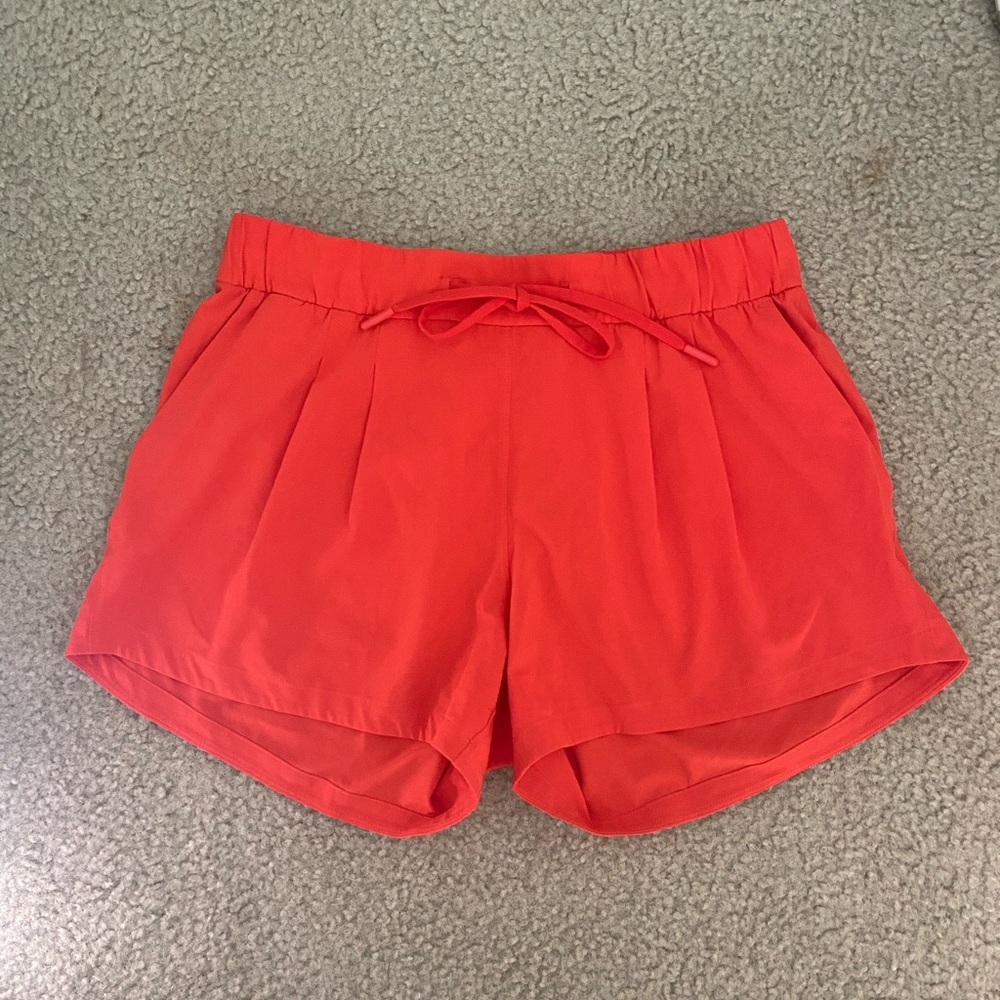 Lululemon Stroll at Sundown Short 3”